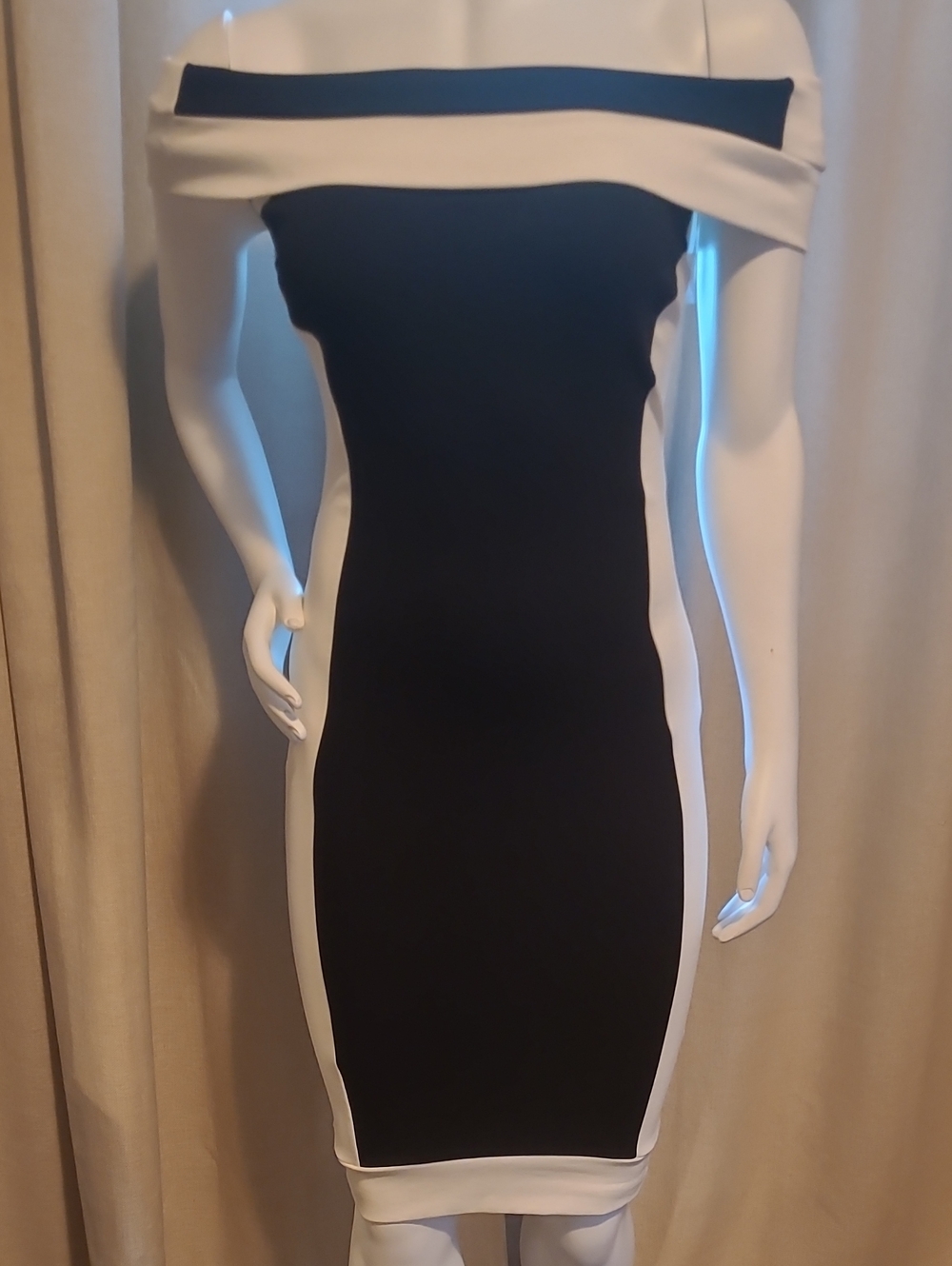 Fashion Nova Black and White One-Shoulder Bodycon Dress